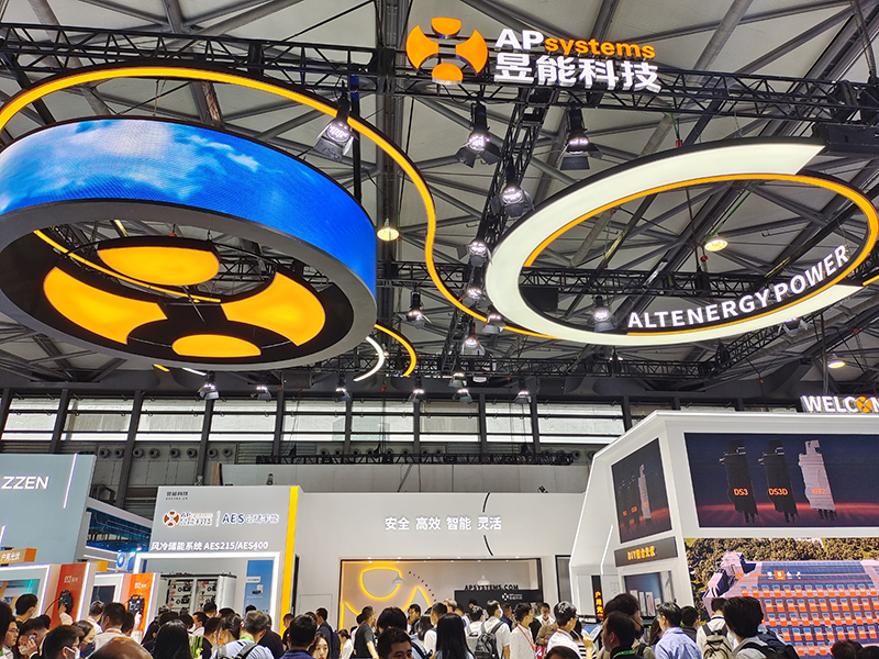 邁維動(dòng)漫攜手新能源領(lǐng)域合作伙伴為第十六屆國(guó)際太陽能光伏與智慧能源（上海）大會(huì)暨展覽會(huì)增添光彩！(圖5)