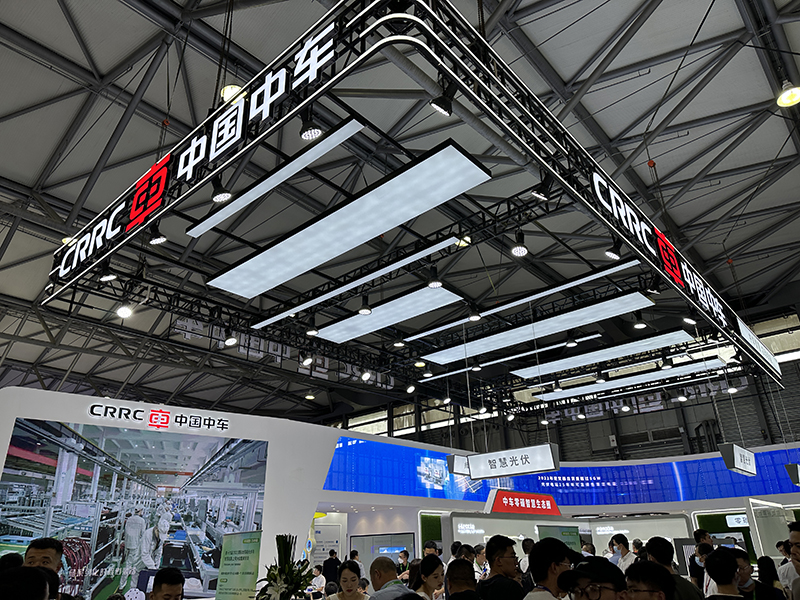 邁維動(dòng)漫攜手新能源領(lǐng)域合作伙伴為第十六屆國(guó)際太陽能光伏與智慧能源（上海）大會(huì)暨展覽會(huì)增添光彩！(圖9)